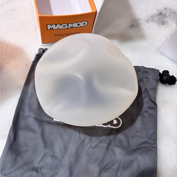 MagMod MagSphere Light Modifier - Picture 1 of 2